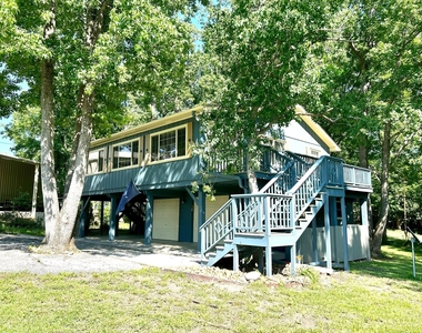 131 Southwood Shores Drive - Photo Thumbnail 2