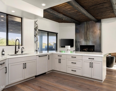 37661 N 94th Street - Photo Thumbnail 11