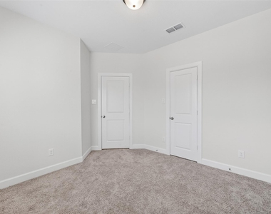 3350 City Heart Avenue - Photo Thumbnail 29
