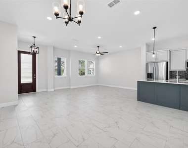 3350 City Heart Avenue - Photo Thumbnail 7
