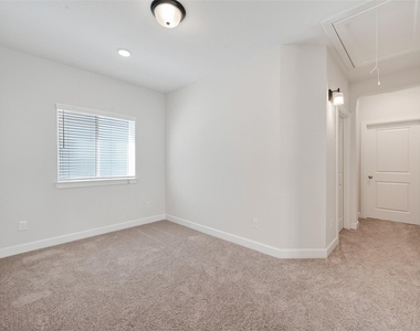 3350 City Heart Avenue - Photo Thumbnail 23