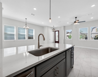 3350 City Heart Avenue - Photo Thumbnail 20