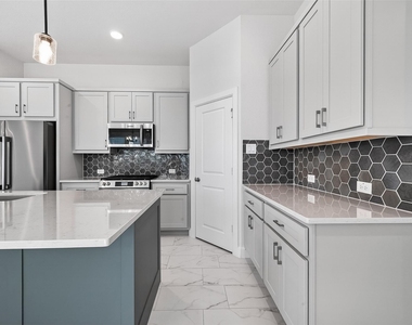 3350 City Heart Avenue - Photo Thumbnail 18