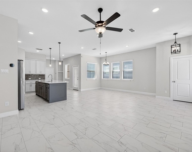 3350 City Heart Avenue - Photo Thumbnail 11