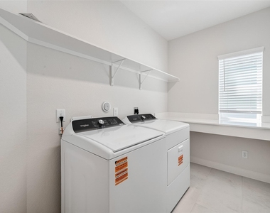 3350 City Heart Avenue - Photo Thumbnail 35