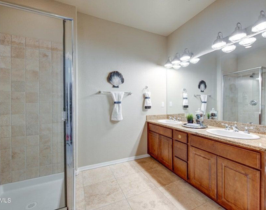1120 S Ash Avenue - Photo Thumbnail 14
