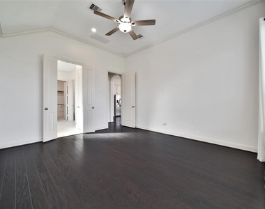 11030 Sarah Bluff Lane - Photo Thumbnail 20