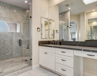28990 N White Feather Lane - Photo Thumbnail 12
