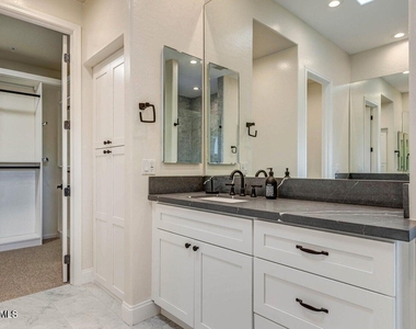 28990 N White Feather Lane - Photo Thumbnail 13