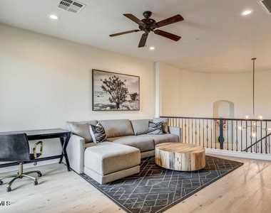 28990 N White Feather Lane - Photo Thumbnail 18