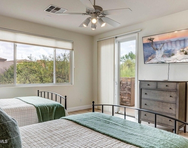 28990 N White Feather Lane - Photo Thumbnail 20