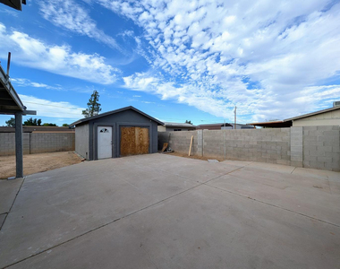 13208 W Tuckey Lane - Photo Thumbnail 40