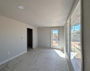 13208 W Tuckey Lane - Photo Thumbnail 65