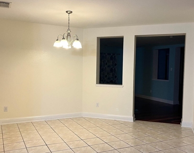 7911 Forest Stone Street - Photo Thumbnail 15