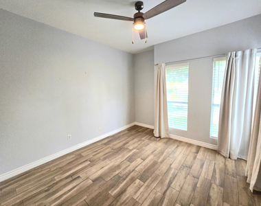 101 N 7th Street - Photo Thumbnail 17