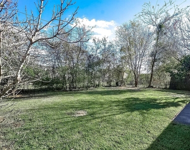 10119 Leawood - Photo Thumbnail 28