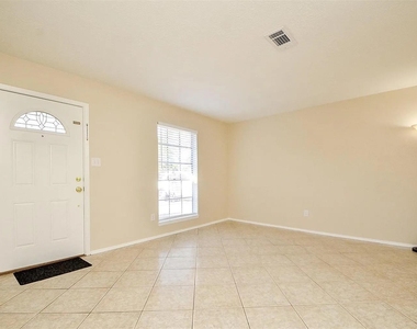 10119 Leawood - Photo Thumbnail 4