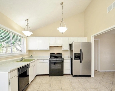 10119 Leawood - Photo Thumbnail 9