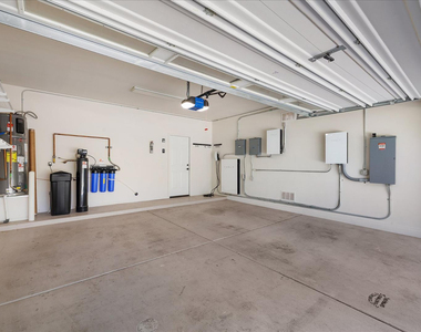 3437 E Mesquite Street - Photo Thumbnail 22