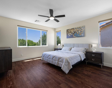 3437 E Mesquite Street - Photo Thumbnail 9