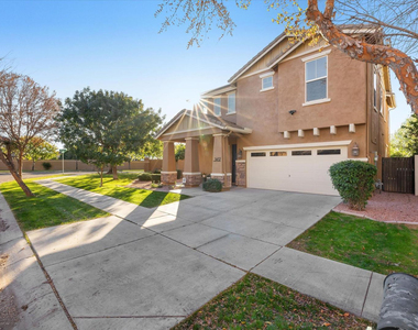 3437 E Mesquite Street - Photo Thumbnail 2