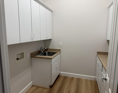 42107 N Mountain Cove Drive - Photo Thumbnail 43