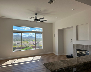 42107 N Mountain Cove Drive - Photo Thumbnail 21