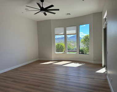 42107 N Mountain Cove Drive - Photo Thumbnail 35