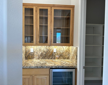 42107 N Mountain Cove Drive - Photo Thumbnail 18