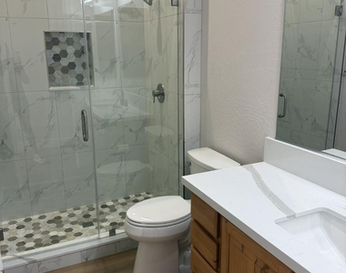 42107 N Mountain Cove Drive - Photo Thumbnail 17
