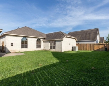 2310 Pasqua Trail - Photo Thumbnail 29