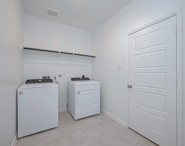 1864 Canyon Live Oak Street - Photo Thumbnail 37