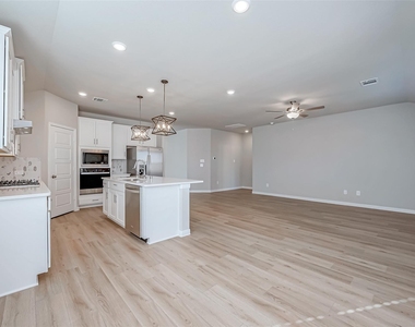 1864 Canyon Live Oak Street - Photo Thumbnail 16