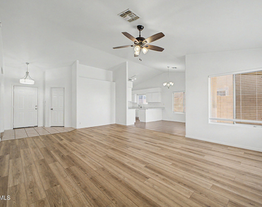 930 E Harwell Road - Photo Thumbnail 6
