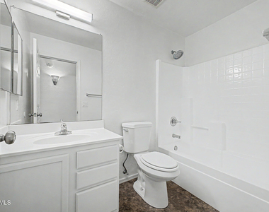 930 E Harwell Road - Photo Thumbnail 30