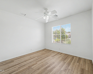 930 E Harwell Road - Photo Thumbnail 28