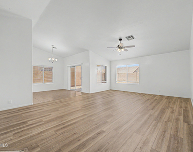 930 E Harwell Road - Photo Thumbnail 5