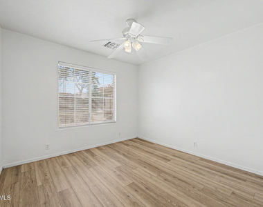 930 E Harwell Road - Photo Thumbnail 26