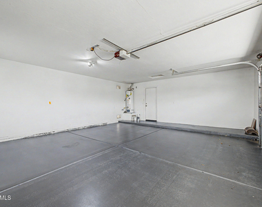 930 E Harwell Road - Photo Thumbnail 33