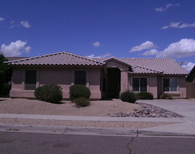 930 E Harwell Road - Photo Thumbnail 1