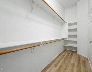 930 E Harwell Road - Photo Thumbnail 23