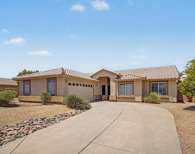 930 E Harwell Road - Photo Thumbnail 2