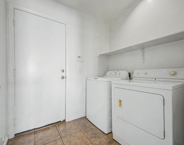930 E Harwell Road - Photo Thumbnail 31