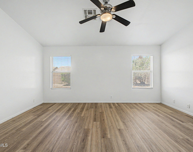 930 E Harwell Road - Photo Thumbnail 19