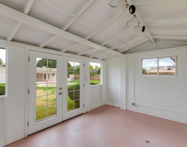 2917 E Mariposa Street - Photo Thumbnail 15