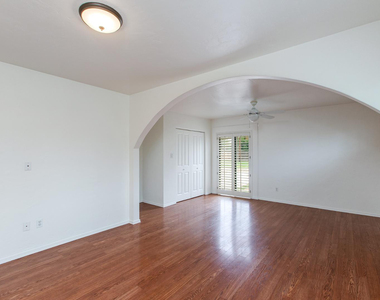 2917 E Mariposa Street - Photo Thumbnail 4