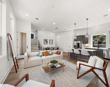 835 Elkhart Street - Photo Thumbnail 9