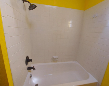 2604 Inverrary Drive - Photo Thumbnail 10
