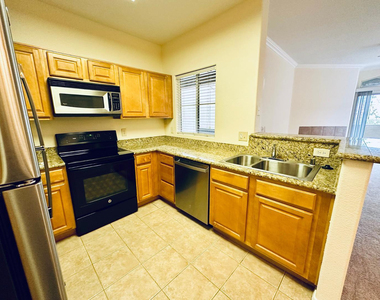 5335 E Shea Boulevard - Photo Thumbnail 7