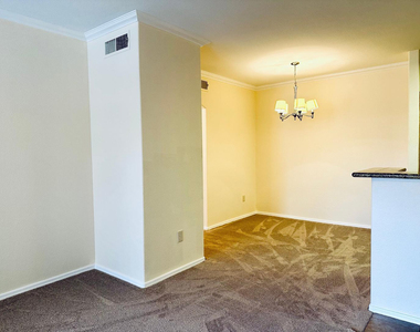 5335 E Shea Boulevard - Photo Thumbnail 4